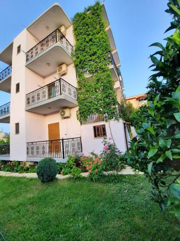 Villa Festim Ксамил Экстерьер фото